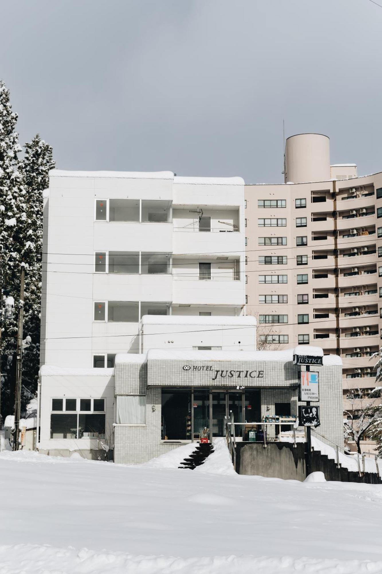 Hotel Justice - Ski In Ski Out 세키 외부 사진