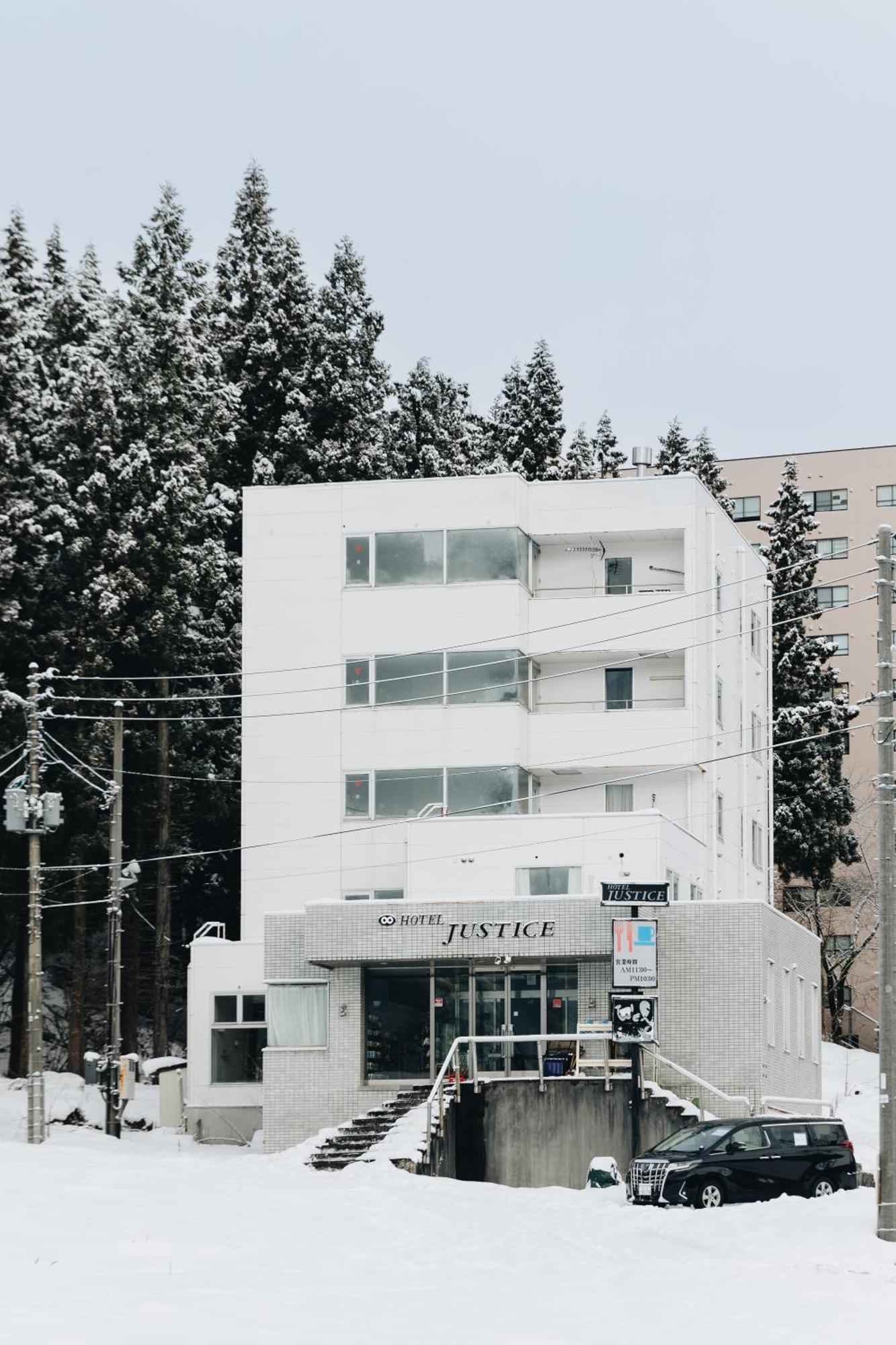 Hotel Justice - Ski In Ski Out 세키 외부 사진